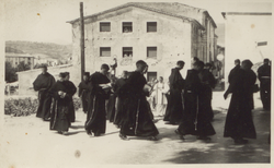 Processó durant la inauguració del retaule de Sant Antoni