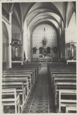 Interior de l'església de Sant Quintí